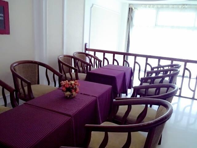 Elly Hotel Hanoi Exterior foto
